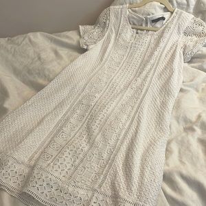ABERCROMBIE AND FITCH - White lace dress